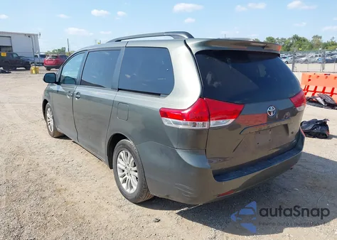 2012 Toyota Sienna Xle V6 8 Passenger from USA, damaged, VIN 5TDYK3DC6CS272699